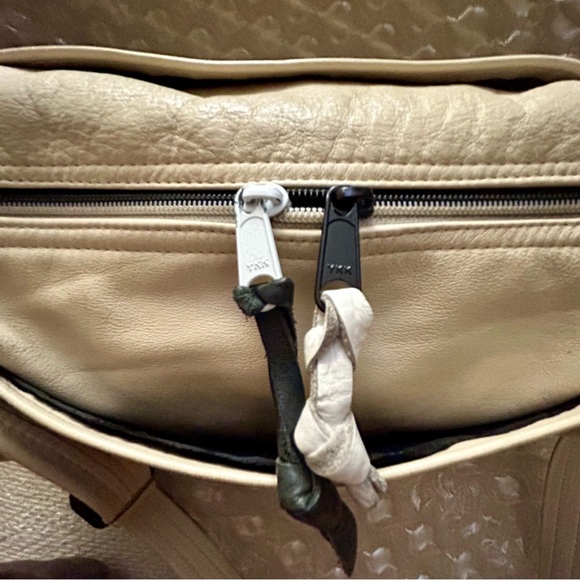 ILZE Heider Hand Crafted Artisan Leather Shoulder Barrel Bag Boho Design - Picture 11 of 16